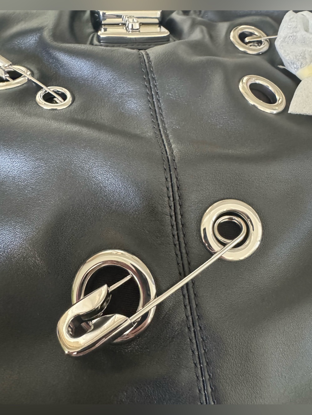NWT Marc Jacobs The Grommet Charm Cristina Leather Tote - Picture 12 of 15